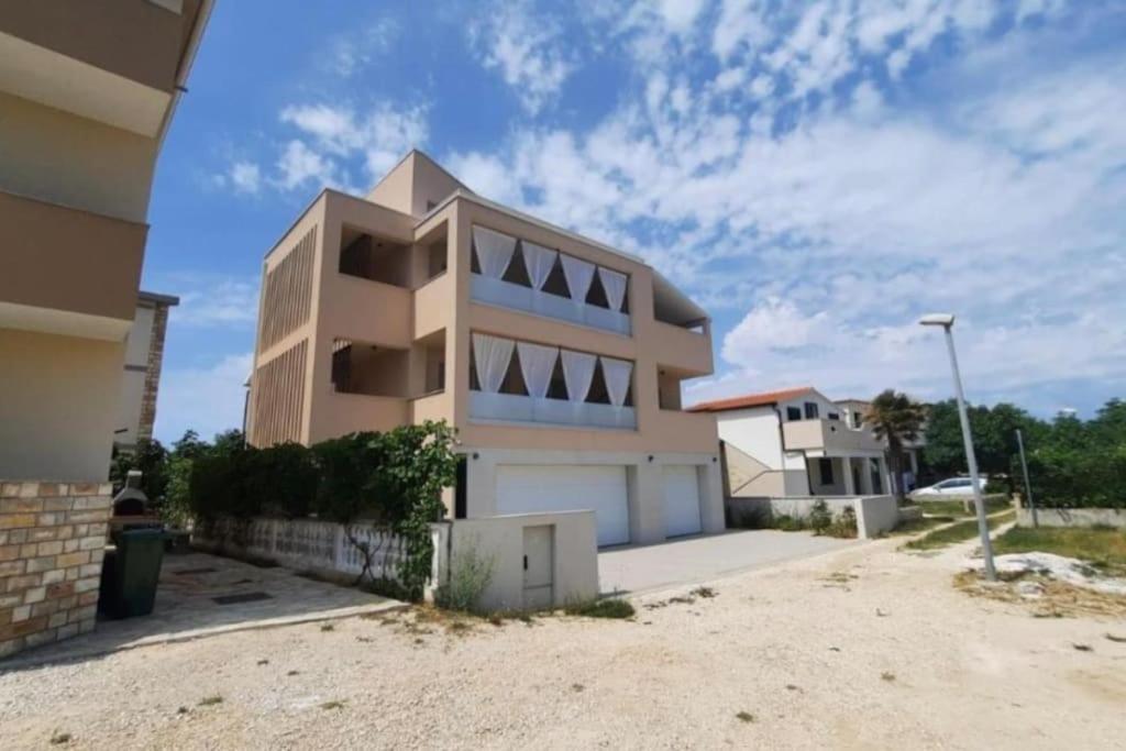 Villa Nika Nin Exterior photo